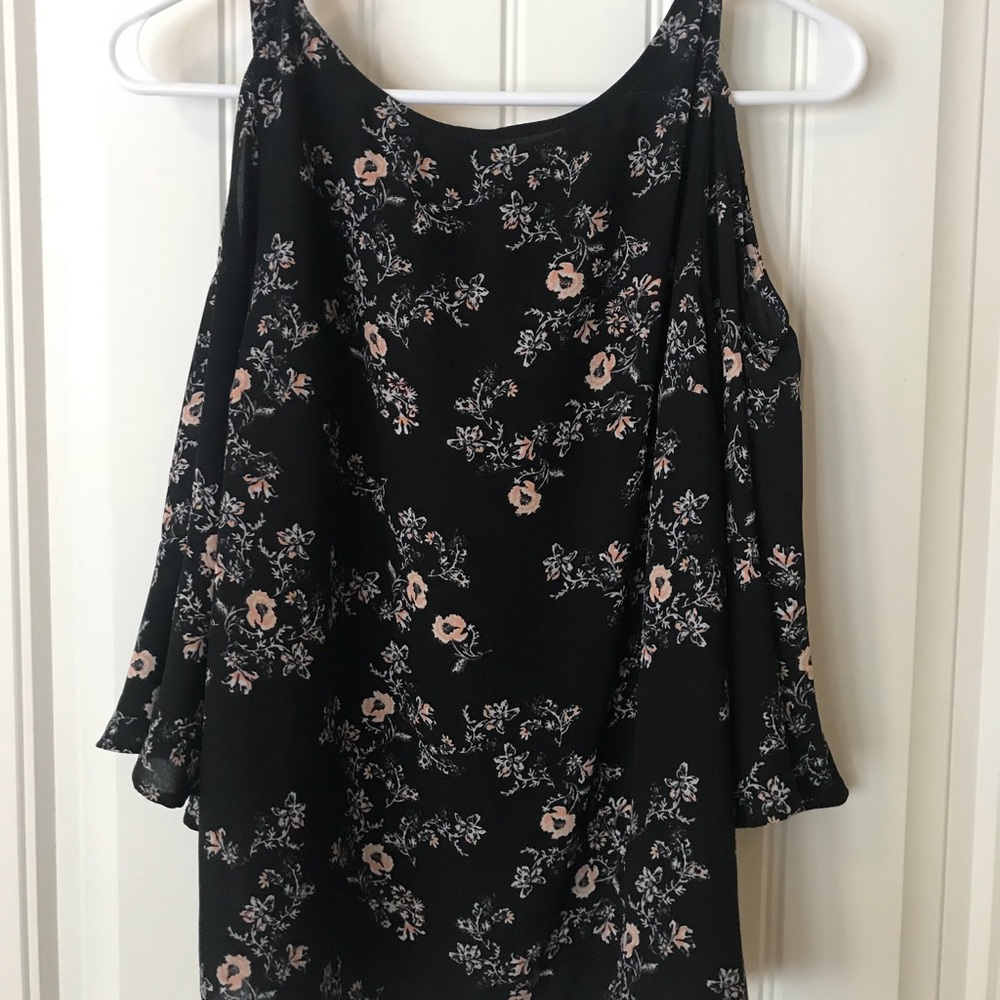 Cold shoulder shirt